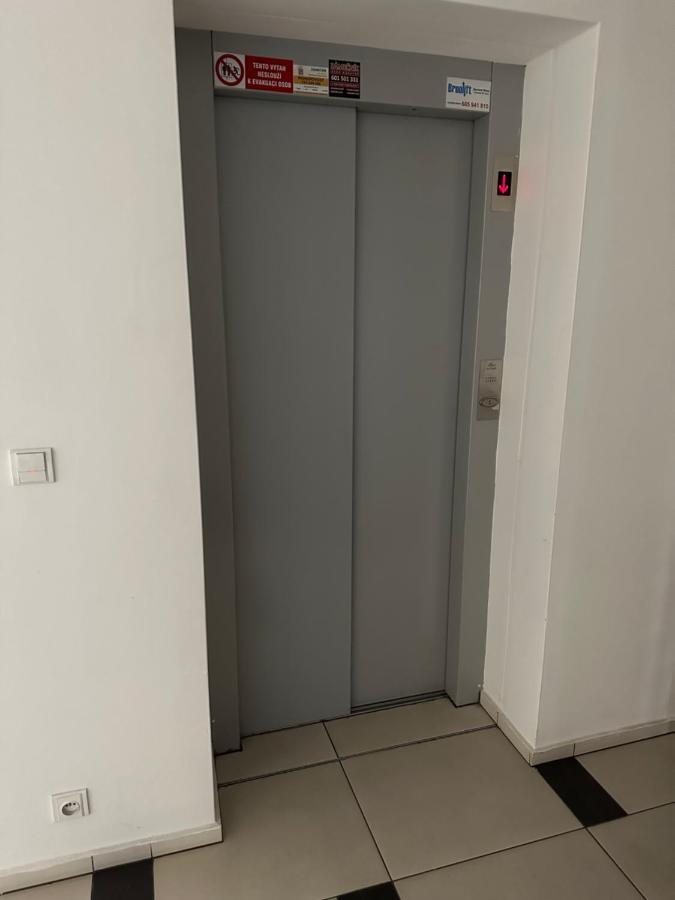 Apartments Spacilova Nearly Center Komarov Luaran gambar